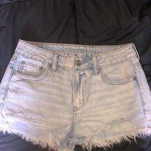 AMERICAN EAGLE TOMGIRL SHORTIE